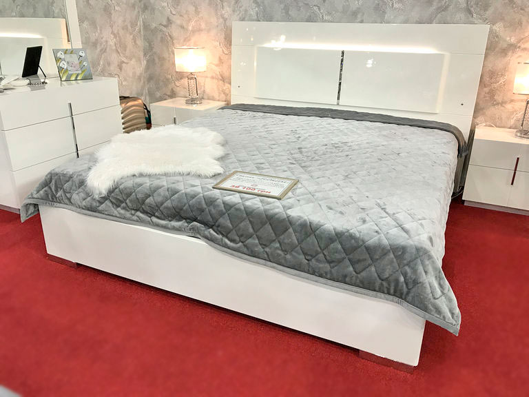 двуспальная кровать 160х200 см
