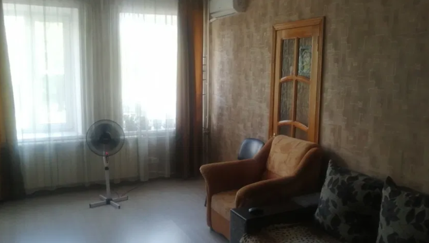 -2 комн 43т 48 кв м ул. Стуса эт 2/2- фото 1