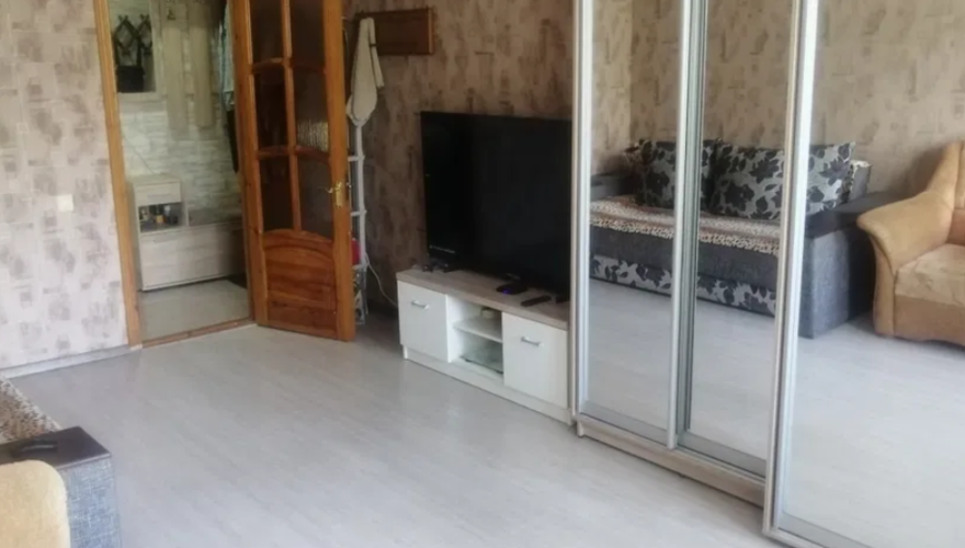 -2 комн 43т 48 кв м ул. Стуса эт 2/2- фото 3