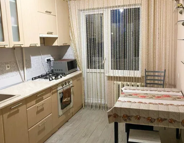 -3 комн 70т 65 кв м Небесной сотни эт 7/10- фото 5