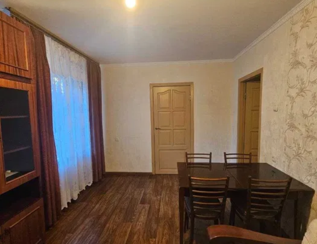 -3 комн 40 т 54 кв м Королёва 14 эт 1/5- фото 1
