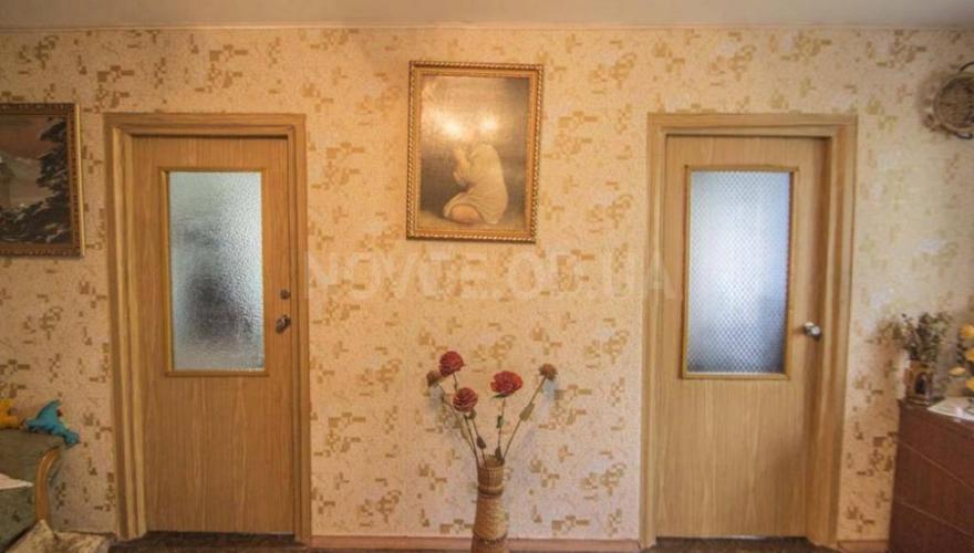 Продам 4-х комнатную квартиру на ул. Генерала Бочарова фото 8