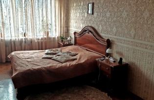 Продам, СВОЮ 5-тикомнатную квартиру в Суворовском районе.