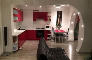 Продам 3-х комнатную квартиру на Архитекторской Кухня-студия+ 2спальни